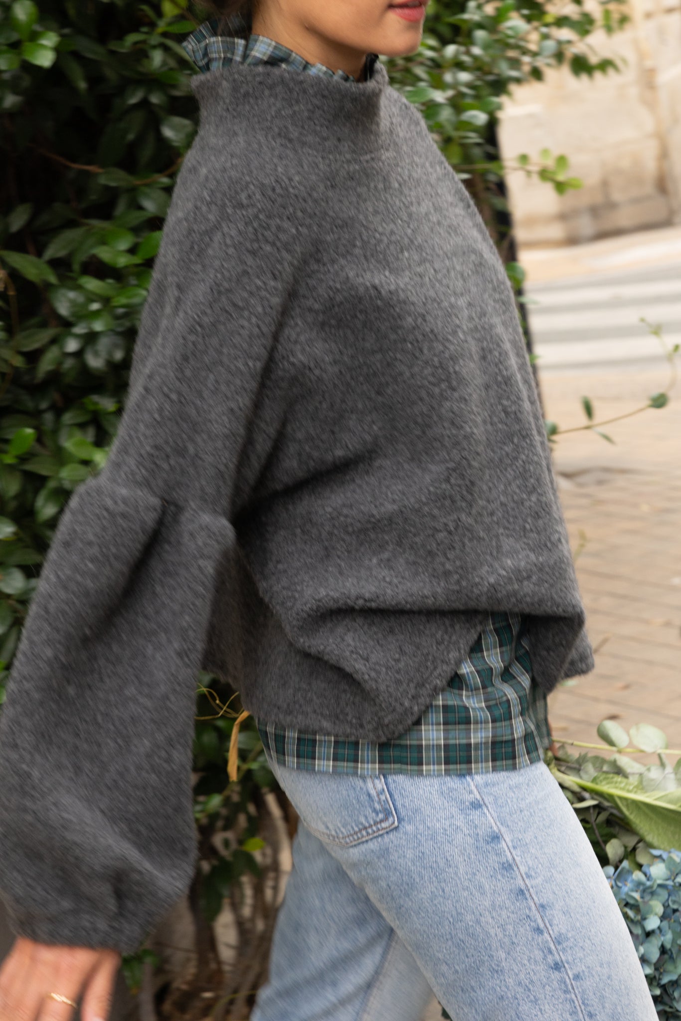 PULL PLUME | ANTHRACITE